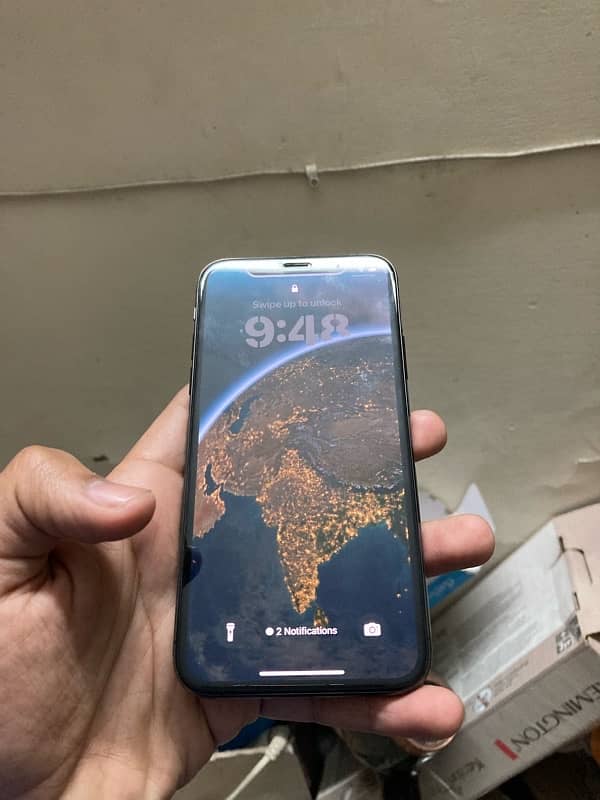 iPhone XS 0