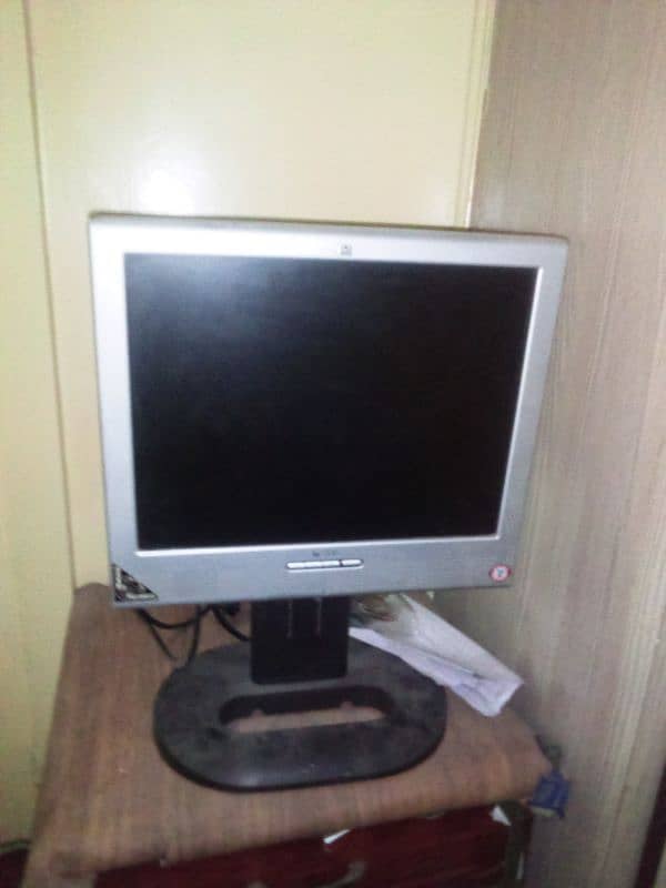 Hp moniter for sale 1