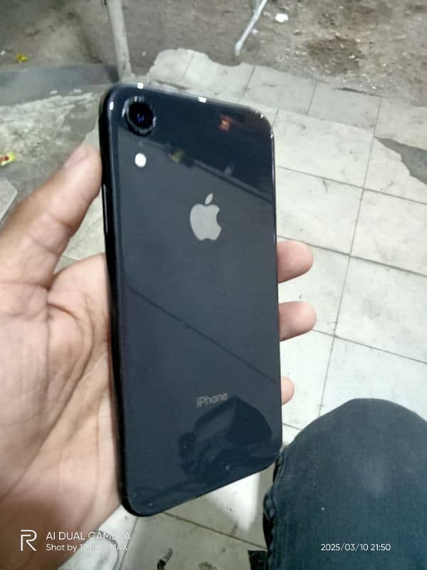 iphone XR 64GB factory unlock 0