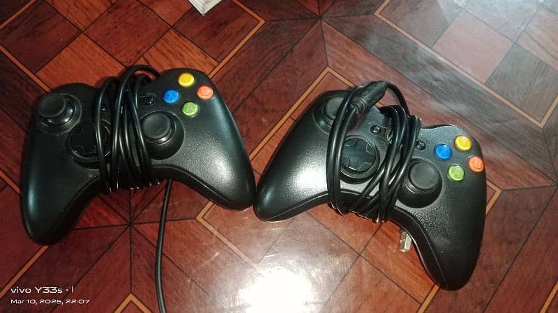 Xbox 360 controllers 1