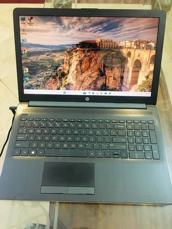 HP 15 - i5 8th Generation 0