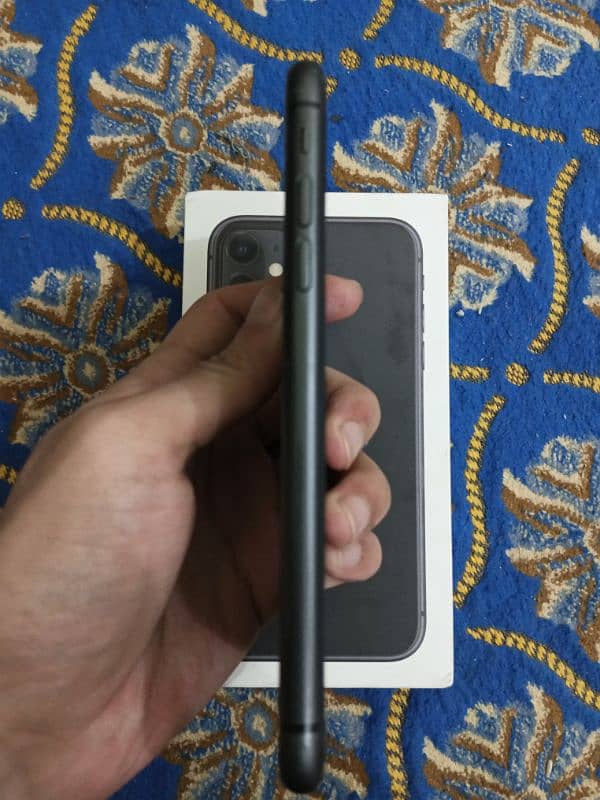 IPHONE 11 JV 64GB 9