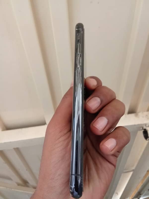 iPhone X 10/10 condition 1