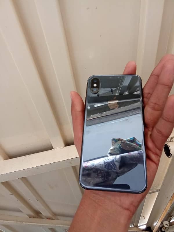 iPhone X 10/10 condition 4