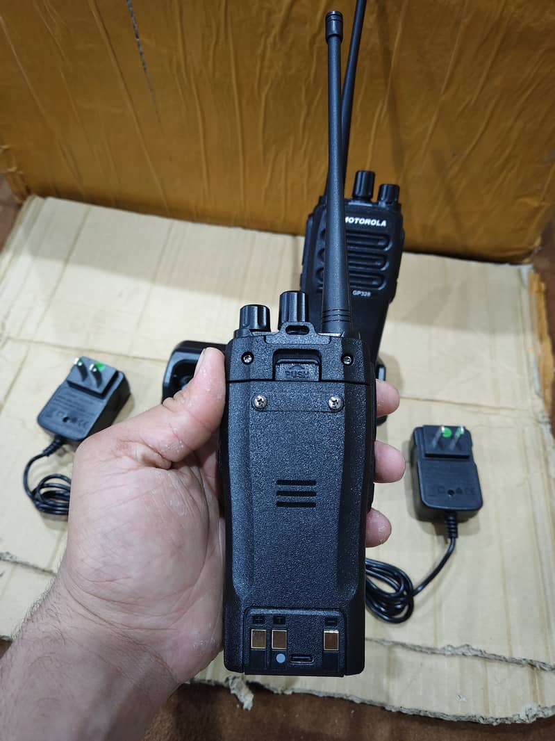 Motorola GP328 Two Way Radio, Long Range Walkie Talkie, 16 Ch Handheld 6