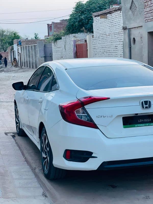 Honda Civic Oriel 2016 8