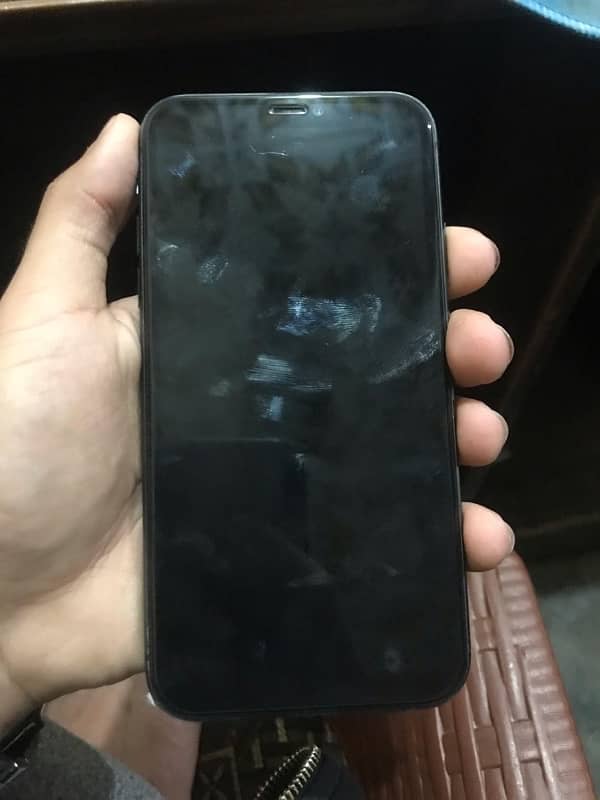 iPhone 11 Non Pta 128gb 77% battery health 3