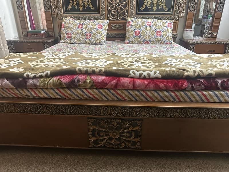 double bed with dressing slightly used for sale 3