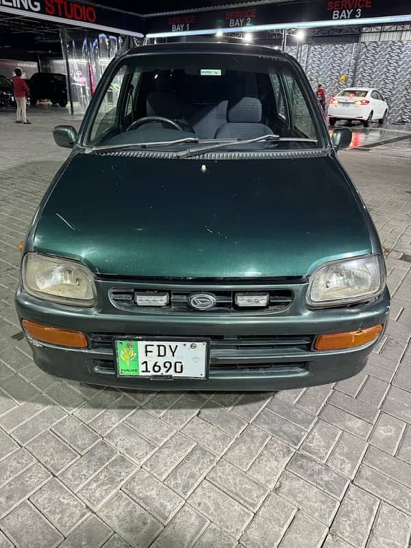 Daihatsu Cuore 2001 1