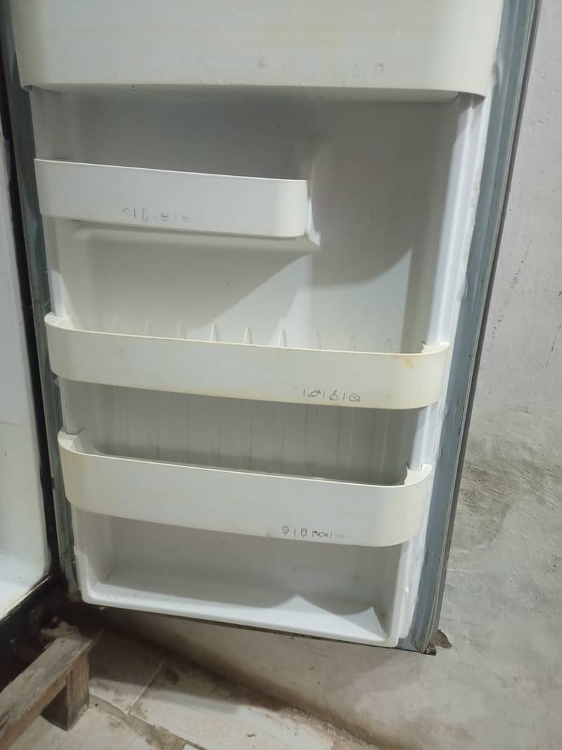 orient fridge 1