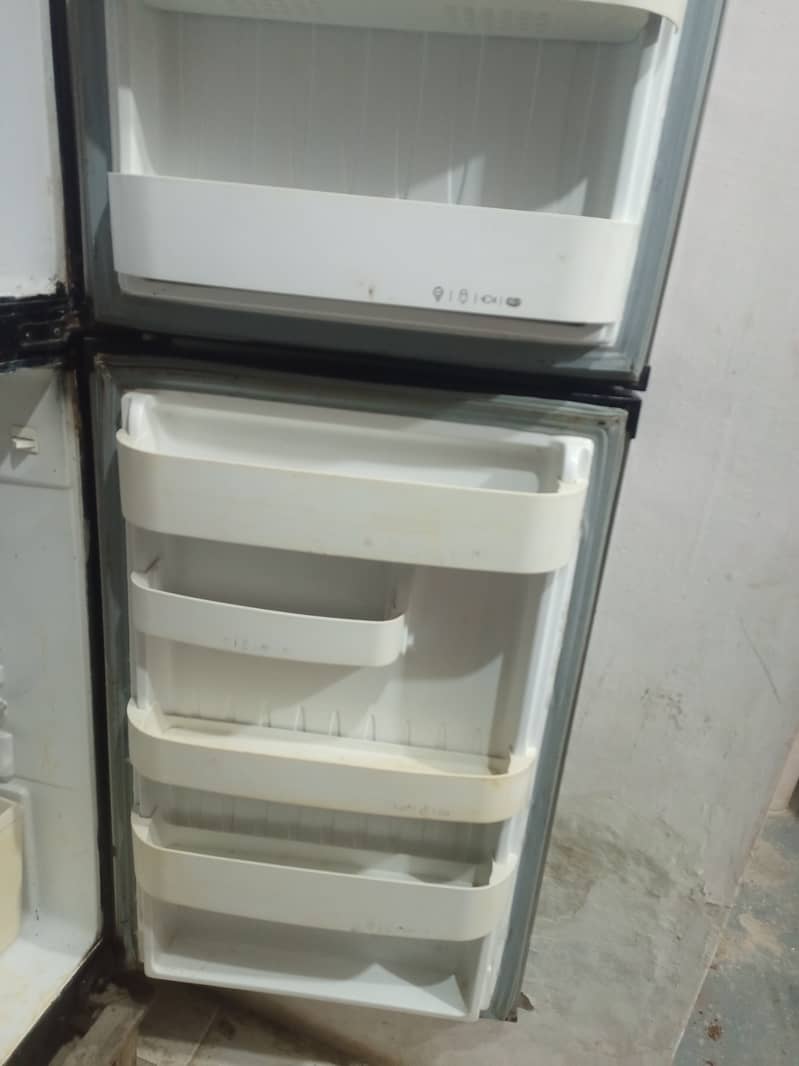 orient fridge 3