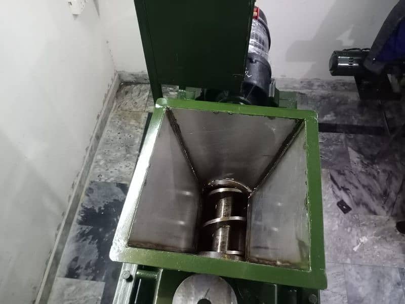 Soap Making Machine (plodder +SS Mixture  +  soap punch + cutter) 2