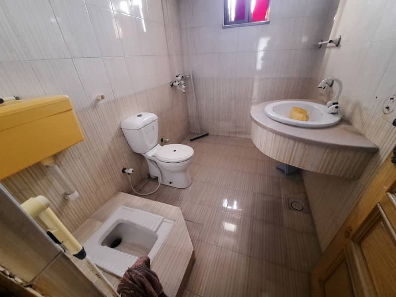 1 Kanal House for Sale in University Town Sargodha Road Faisalabad 39