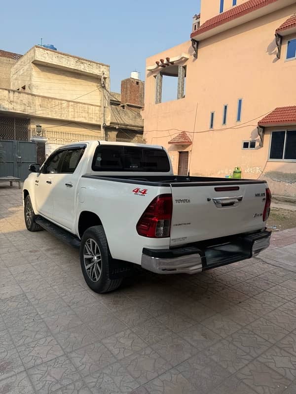 Toyota Hilux 2018 5