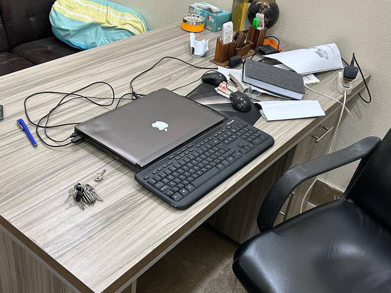 Office Table For Sale 8/10 Condition 1