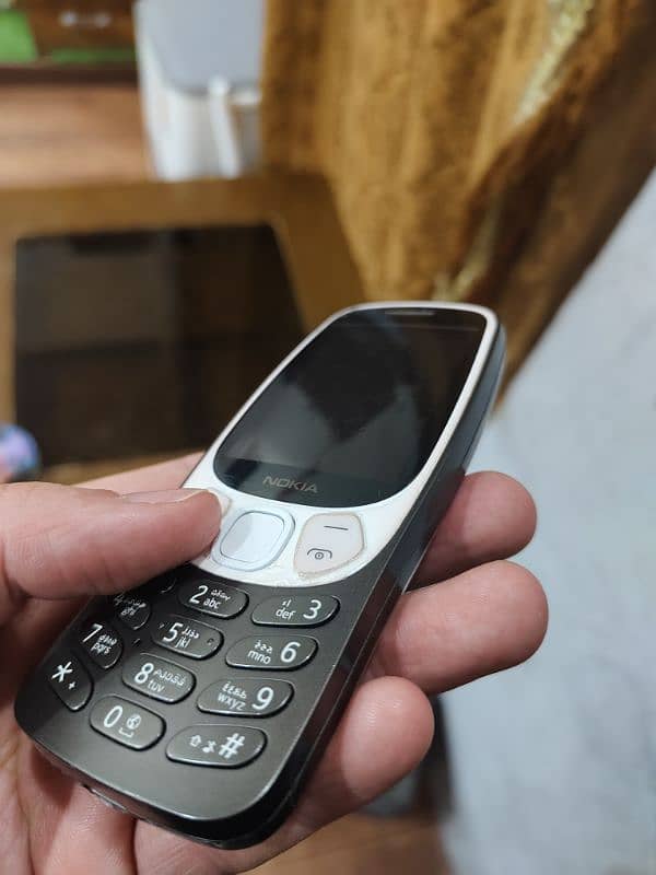 Nokia 3210 1