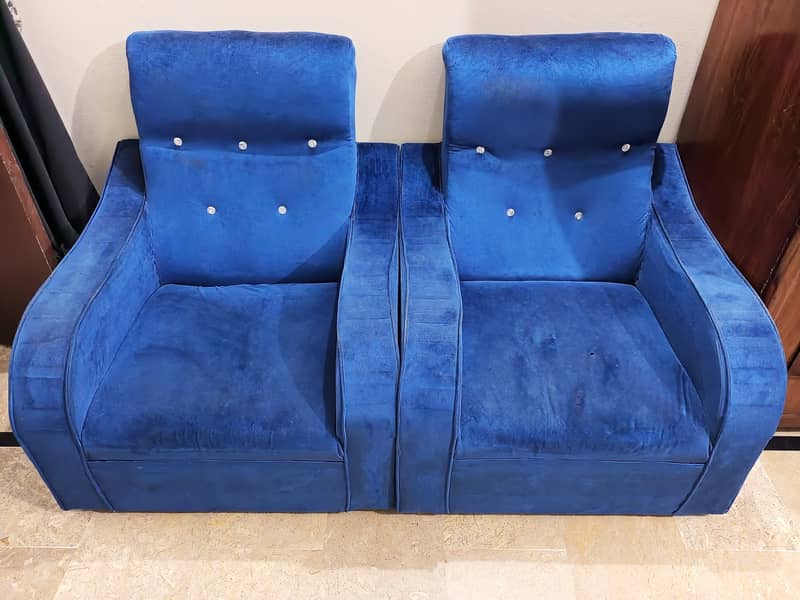 2 Single Sofa 0