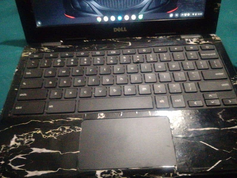 Dell Chromebook 1 month used condition 10 by 10 1