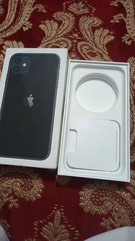 I phone 11 non pta with Box original 0