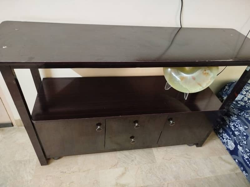 2 Piece table/counter set 1