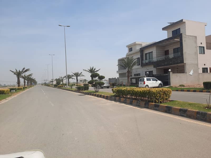 10 Marla Plot in E Block Main Boulevard Citi Housing Sargodha Road Faisalabad 9