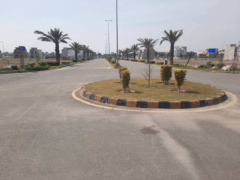 10 Marla Plot in E Block Main Boulevard Citi Housing Sargodha Road Faisalabad 16