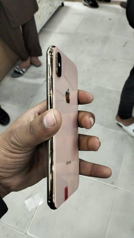 I PHONE XS MAX NON PTA FACTORY UNLOCKED 1