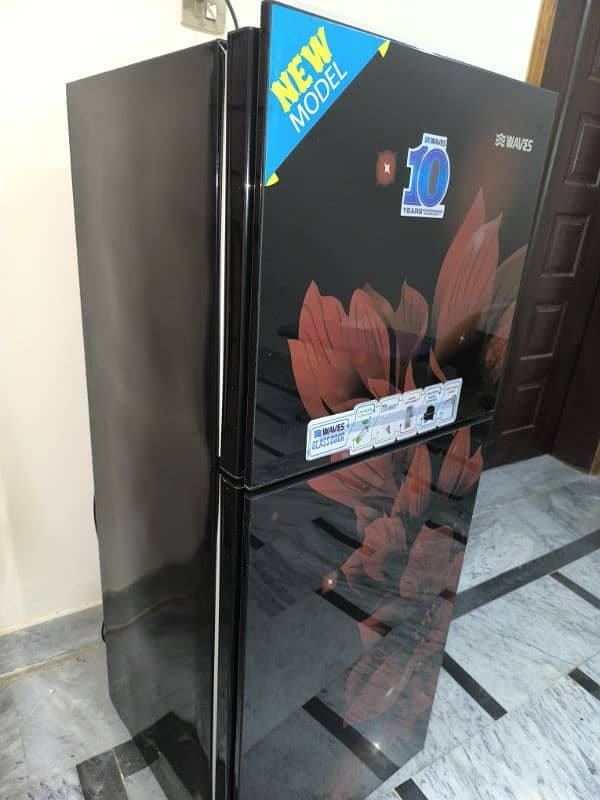 Waves Refrigerator model 3090 1