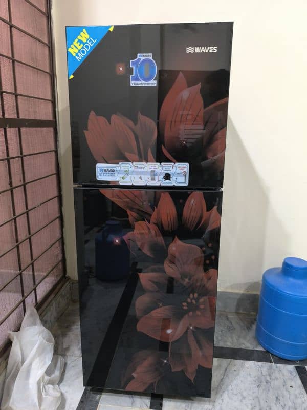 Waves Refrigerator model 3090 7