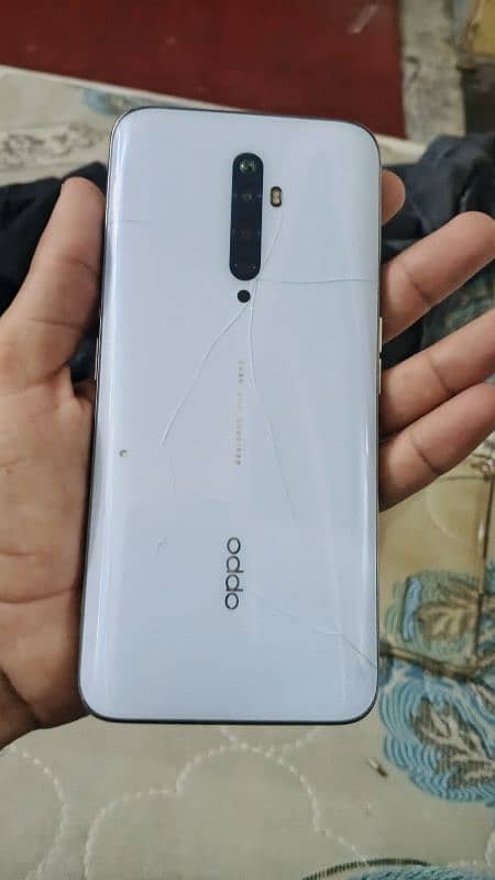 Oppo Reno 2 Z 8+256 Exchange possible (Non PTA+ Back Broken) 1