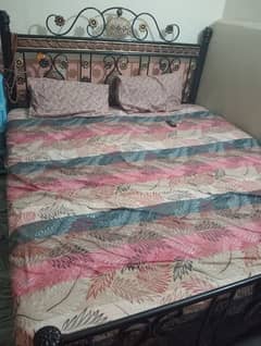 king size bed with mattress