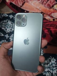 urgent sale iphone 11 pro max factor unlock