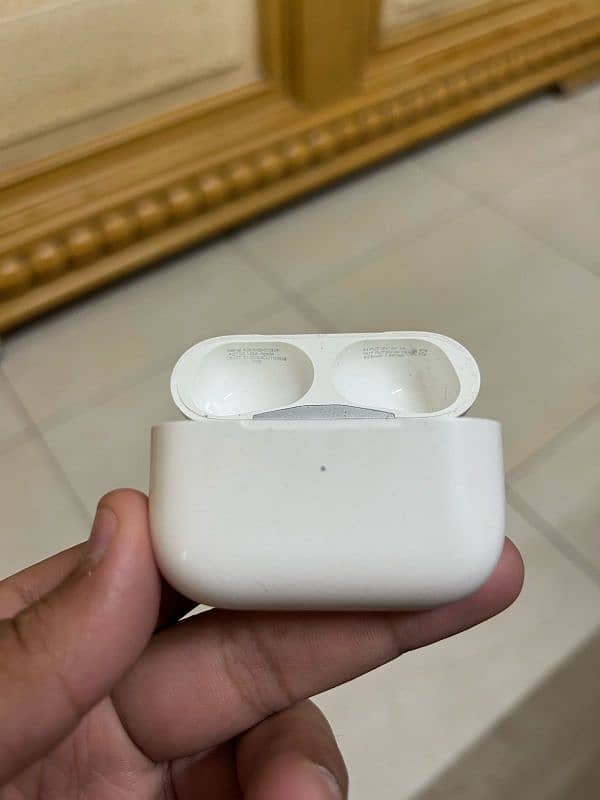 APPLE AIRPODS PRO 4