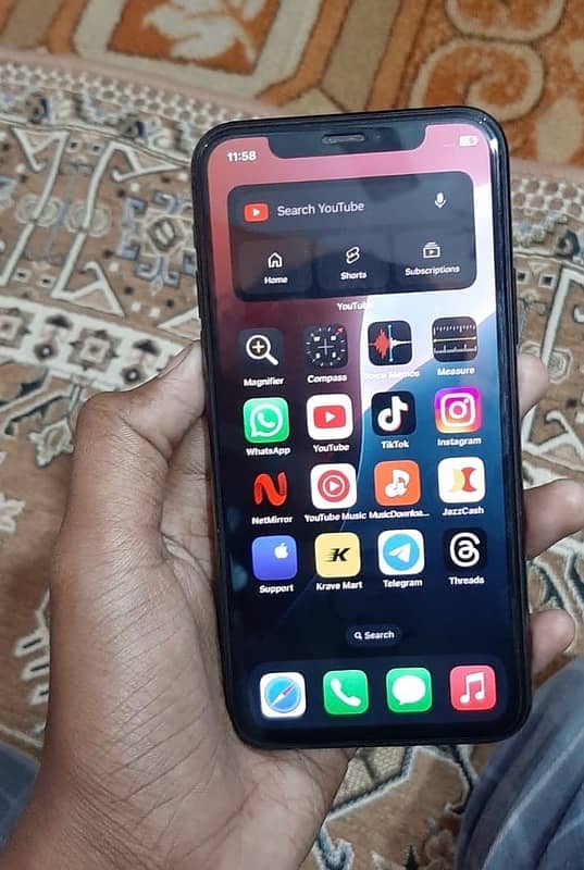 I phone 11 pro 256gb 1