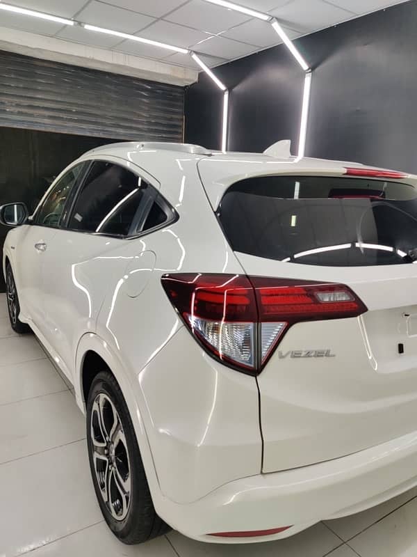 Honda Vezel 2015 3