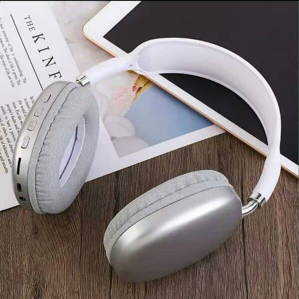 Multicolor Bluetooth Headphones with Long Lasting battery Model 9 3