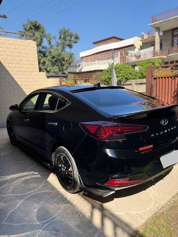 Hyundai Elantra GLS Black Colour 2021 100% Original Body 5