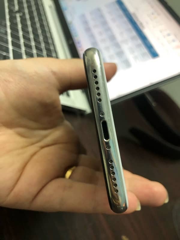 Iphone X 64GB non pta 3