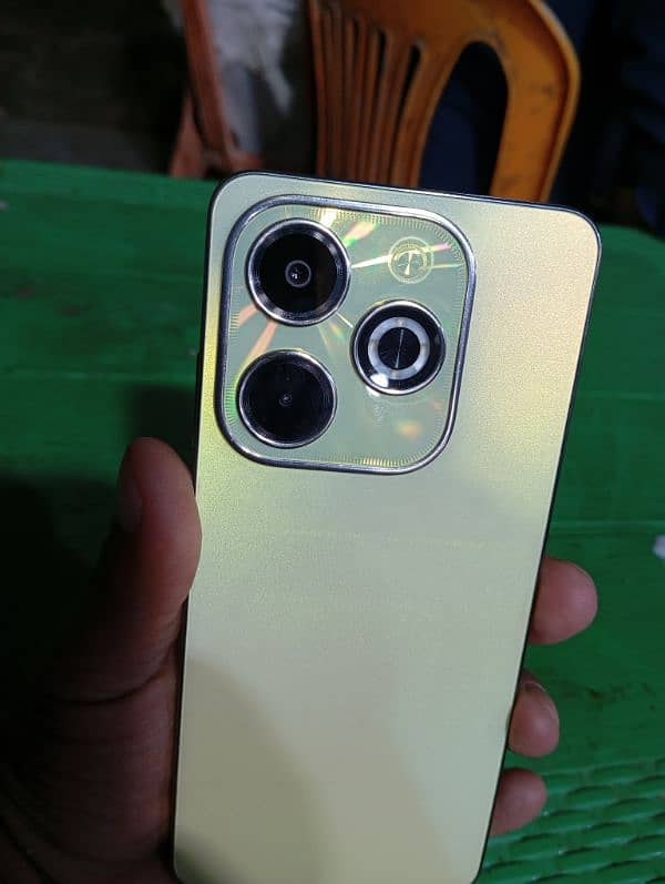 Infinix Hot40i 2