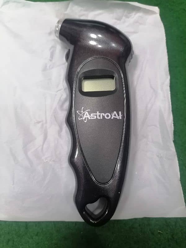 digital tire pressrure gauge 1