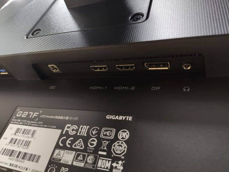 Gigabyte G27F - 27 Gaming monitor | Urgent selling 1