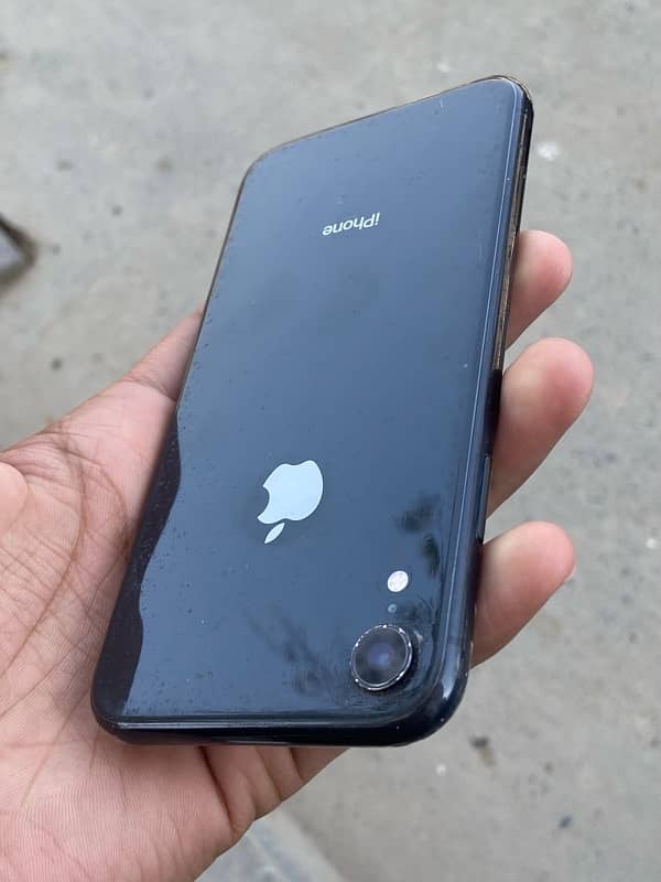 I PHONE XR factory unlock 1