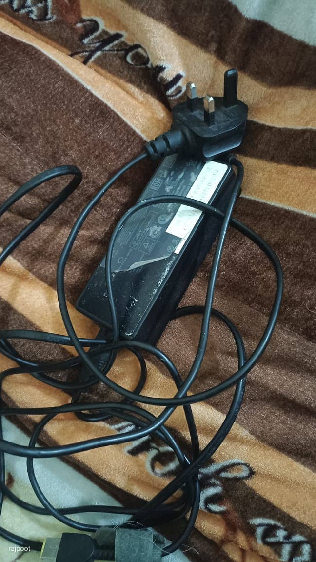 Lenovo Charger (Rs. 1350) original 1