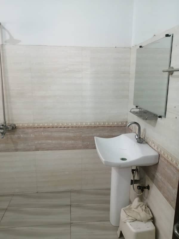 1 kanal house for rent in west wood housing society Lahore 3