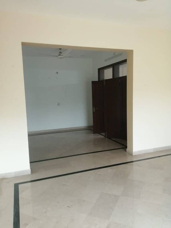 1 kanal house for rent in west wood housing society Lahore 10