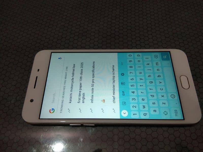 OPPO F1 S_4GB RAM 64GB ROM 6