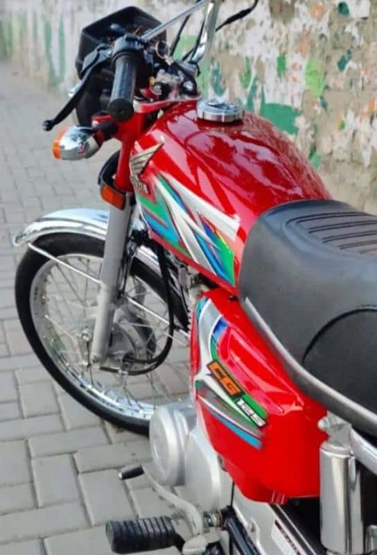 Honda 125 for sale on urgent base 0