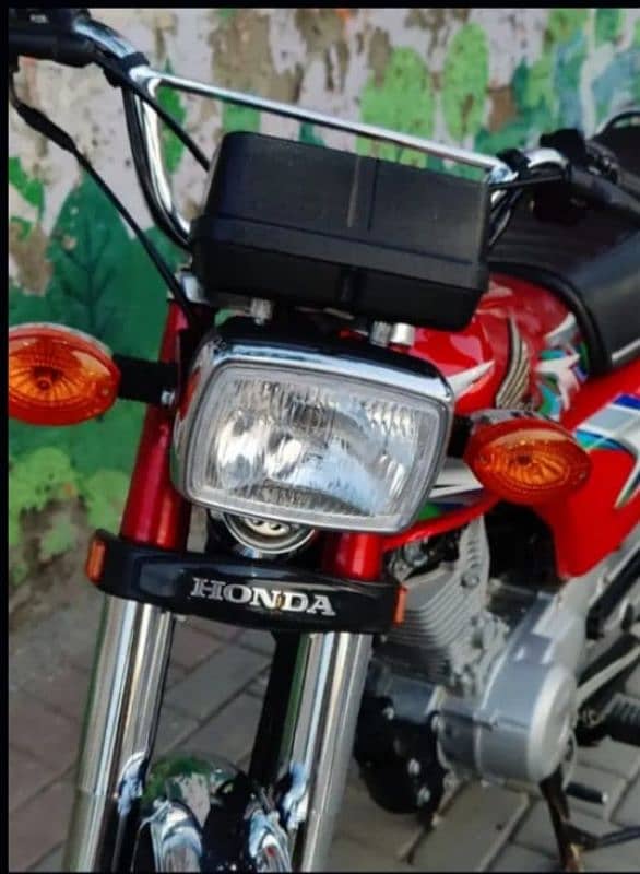 Honda 125 for sale on urgent base 2