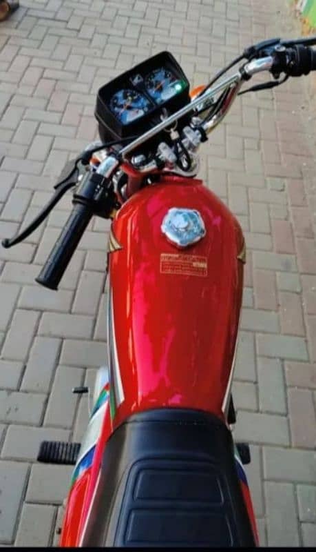 Honda 125 for sale on urgent base 4