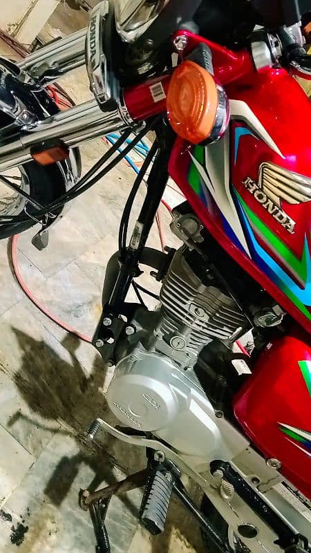 Urgent Sale Honda CG125 2023 Karachi Number 0